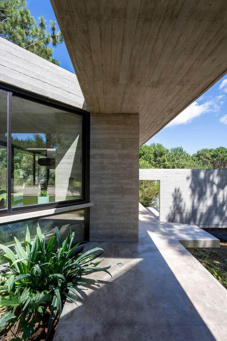 Casa Senderos by Besonias Almeida Arquitectos