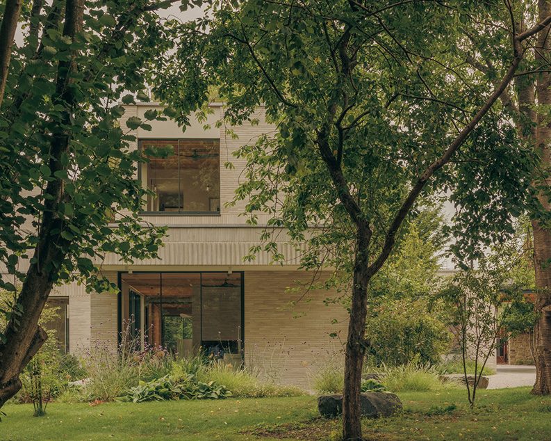 Casa Skylark by House of EM
