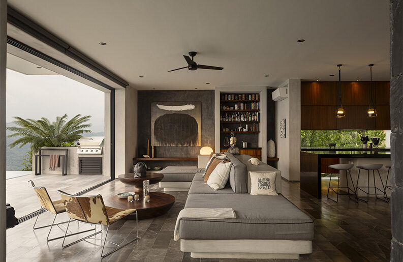 Casa Sombras by Seiro Arquitectos