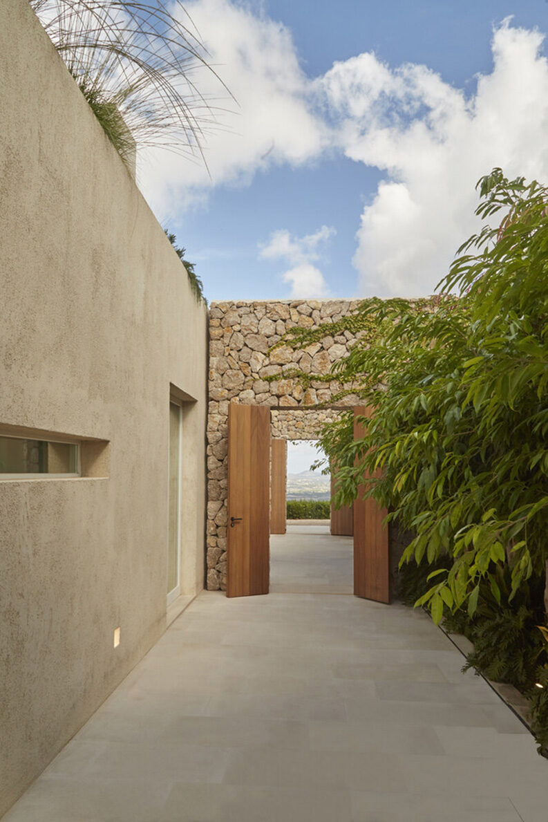 Casa Son Llodrà by Bastidas Architecture