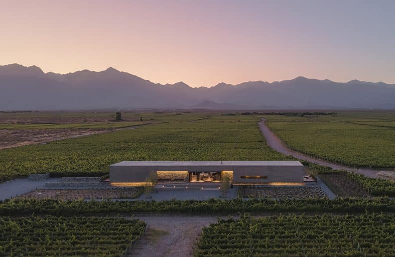 Casa Strazik by González Olsina & Vega Arquitectos