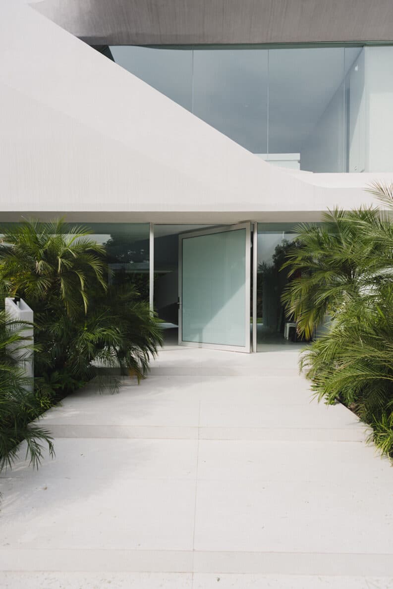 Casa TA by Estudio Felipe Escudero