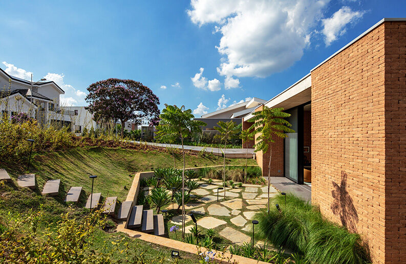 Casa TG by Obra Arquitetos