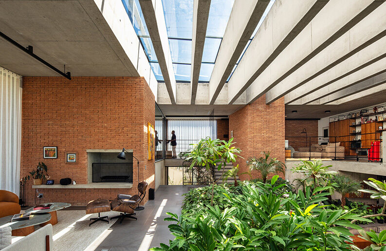 Casa TG by Obra Arquitetos