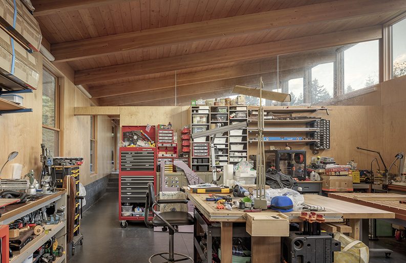 Casa Taller French Creek by Wittman Estes