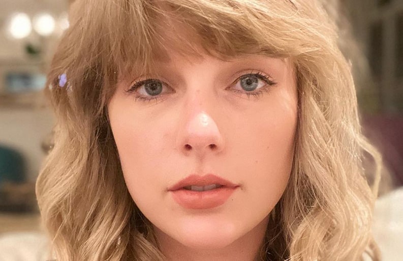 refugio de Taylor Swift, Donde vive Taylor Swift, Casa de Taylor Swift, Beverly Hills, Los Ángeles