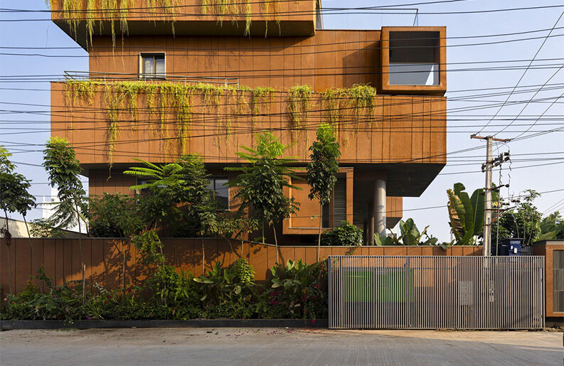 Casa T(errakota) by Spacefiction Studio