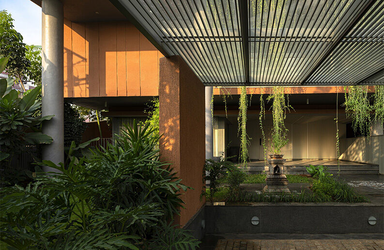 Casa T(errakota) by Spacefiction Studio