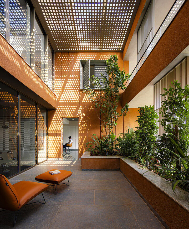 Casa T(errakota) by Spacefiction Studio