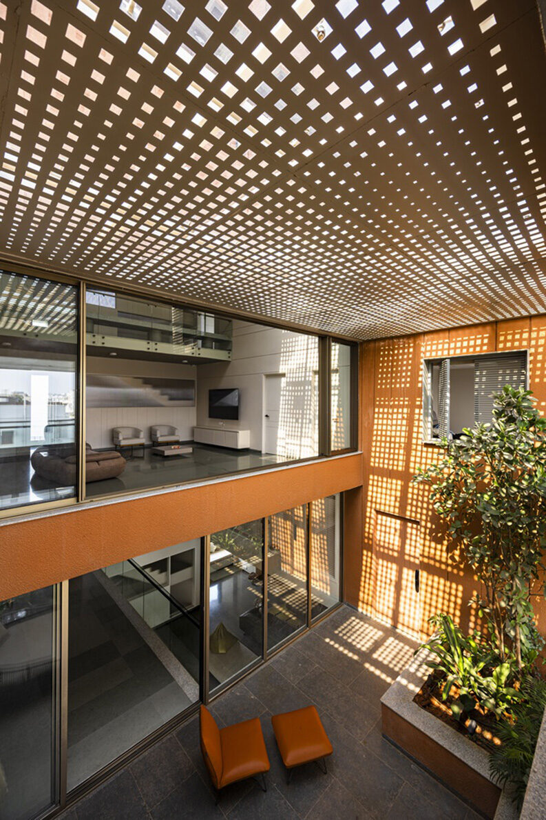 Casa T(errakota) by Spacefiction Studio