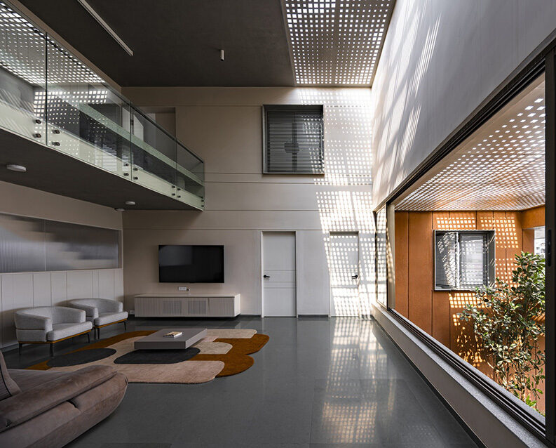 Casa T(errakota) by Spacefiction Studio