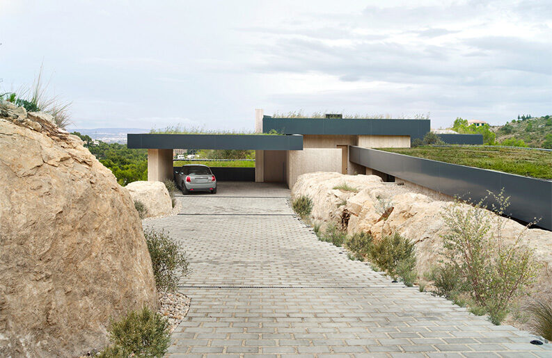 Casa Tramuntana by OHLAB