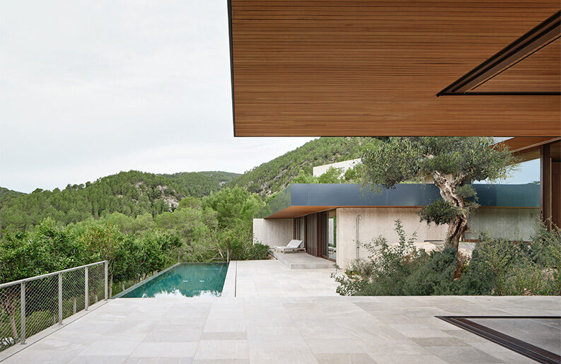 Casa Tramuntana by OHLAB