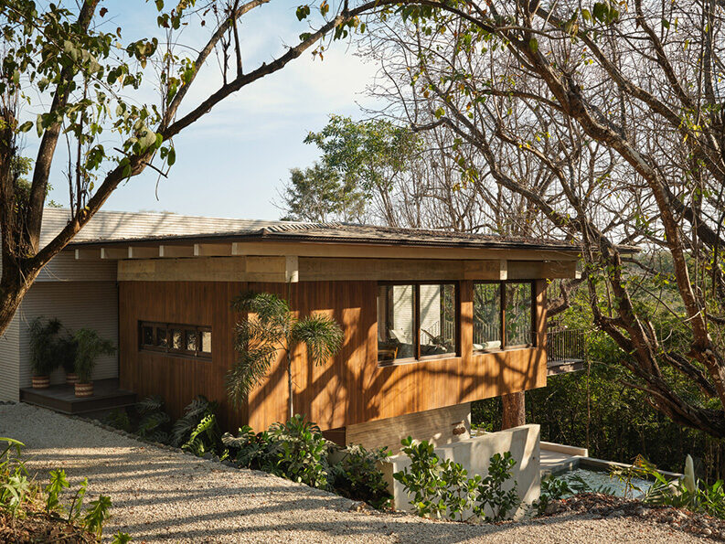 Casa Tres Pochotes by FAMM Arquitectura