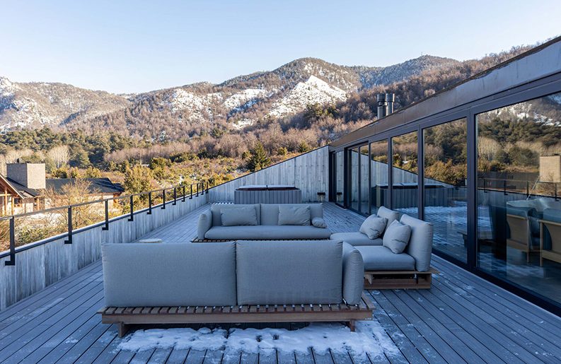 Casa UAN by Alric Galindez Arquitectos