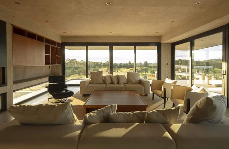 Casa V by Estudio Frolik