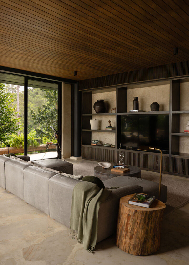 Casa VO by Desangles Abreu Arquitectos & Arkina