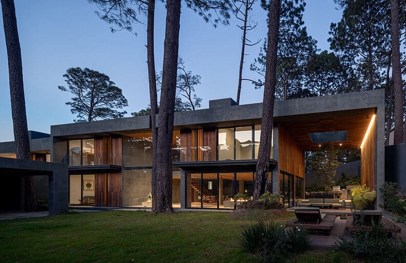 Casa Valle by Brag arquitectos