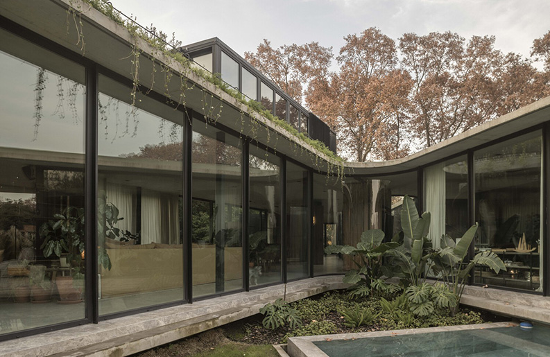 Casa X by Estudio Geya