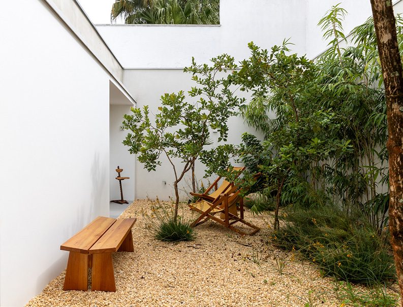 Casa Yano by Peninsula Arquitetura, Sanpo Arquitetura