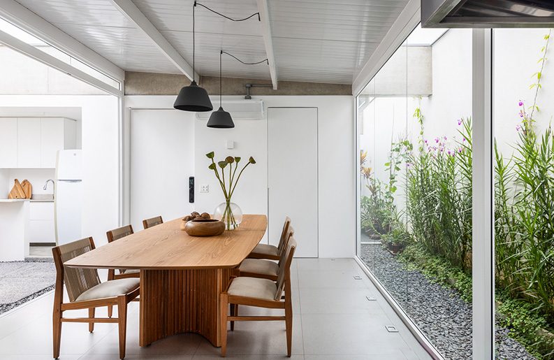Casa Yano by Peninsula Arquitetura, Sanpo Arquitetura
