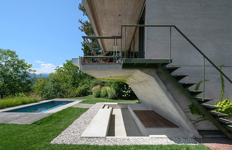 Casa Zasip by Miran Kambič