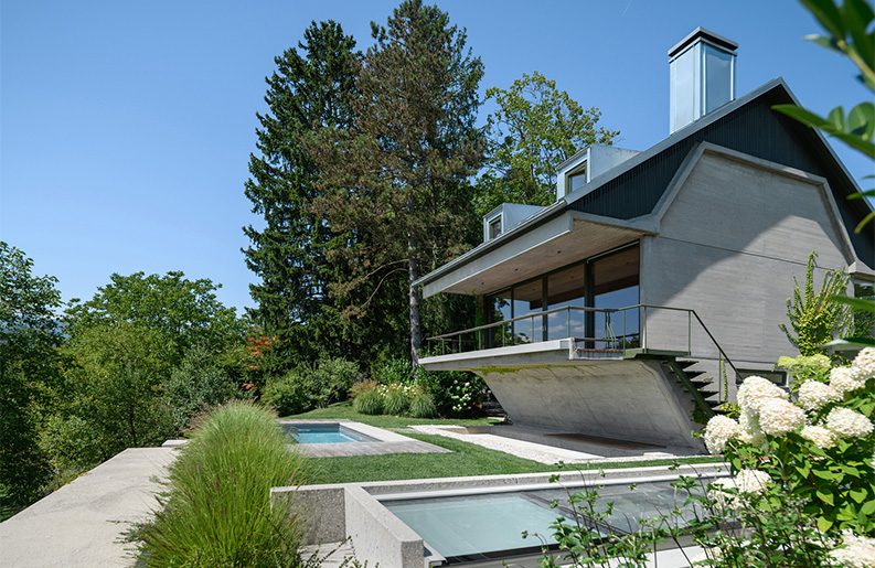 Casa Zasip by Miran Kambič