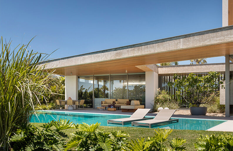 Casa Zimbro by Stemmer Rodrigues Arquitetura