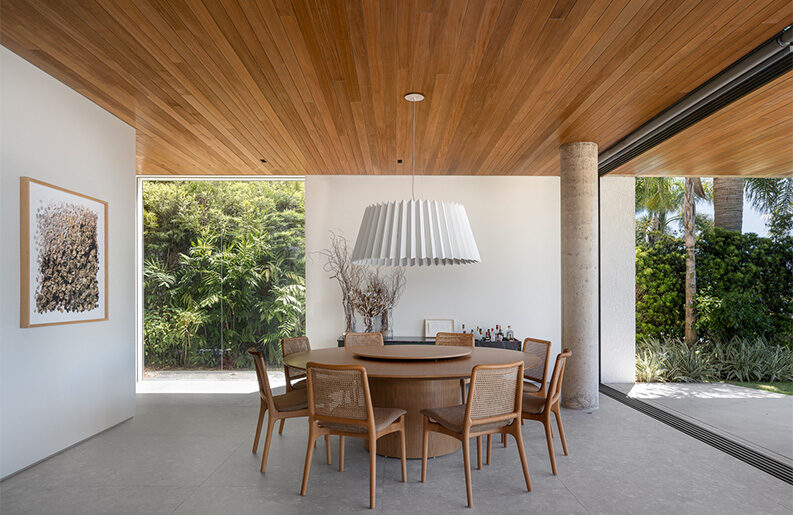 Casa Zimbro by Stemmer Rodrigues Arquitetura