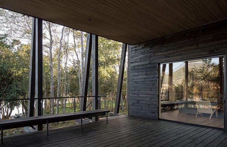 Casa con Patio, Catalina Poblete, Guillermo Hevia García, Nicolás Saieh