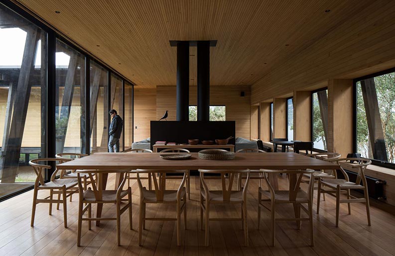 Casa con Patio, Catalina Poblete, Guillermo Hevia García, Nicolás Saieh
