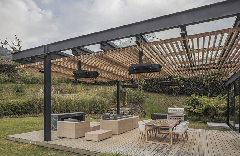 Casa de Acero by Alto Arquitectura