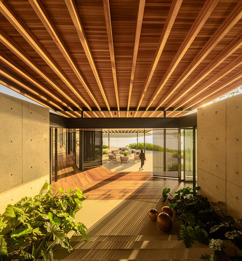 Casa del Embalse by Bernardes Arquitetura