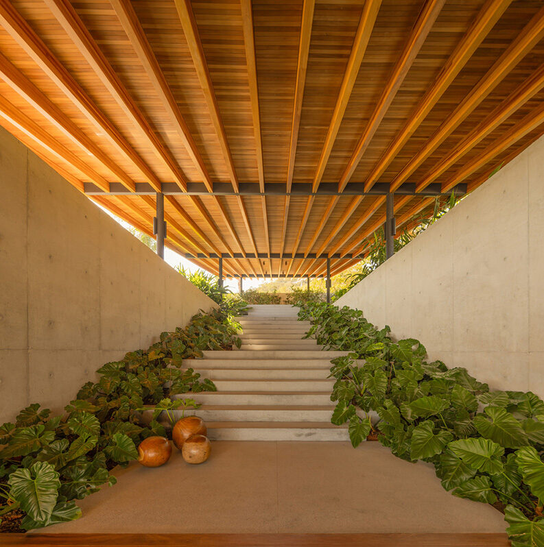 Casa del Embalse by Bernardes Arquitetura