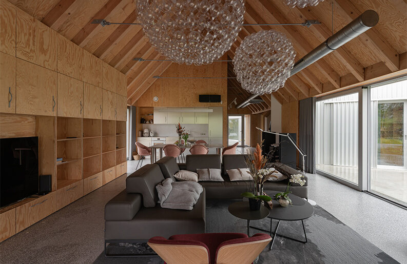 Casa del Lago by Ultra Architects
