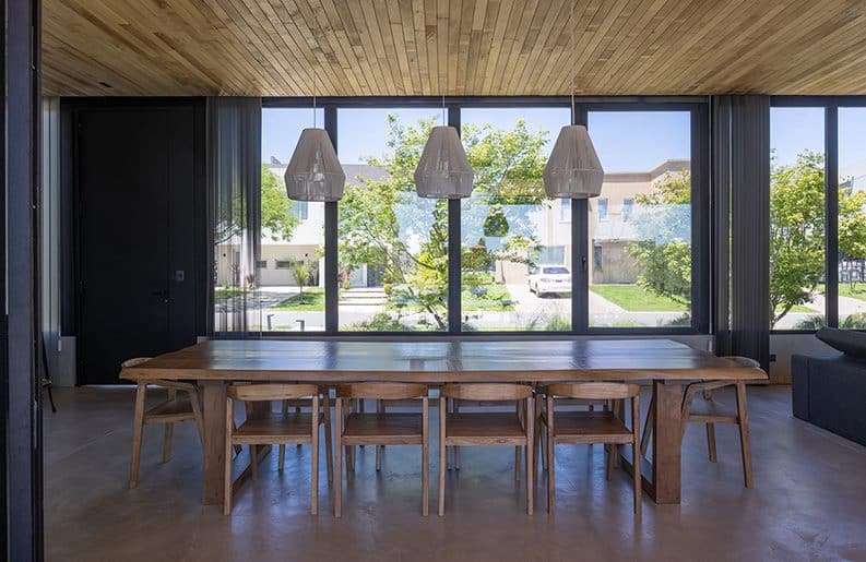 Casa en Escobar by Guayra, Pedro Ignacio Yáñez