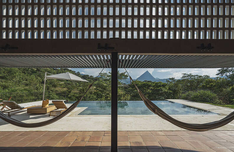 Casa en La Siria 02 by Plan:b arquitectos