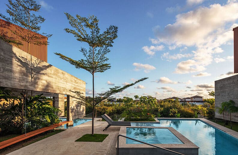 Casa en la Playa do Forte by Vereda Arquitetos