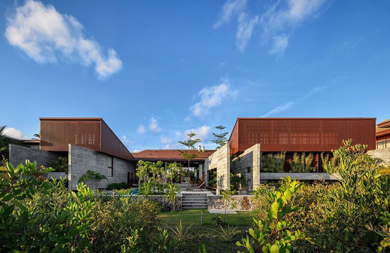Casa en la Playa do Forte by Vereda Arquitetos