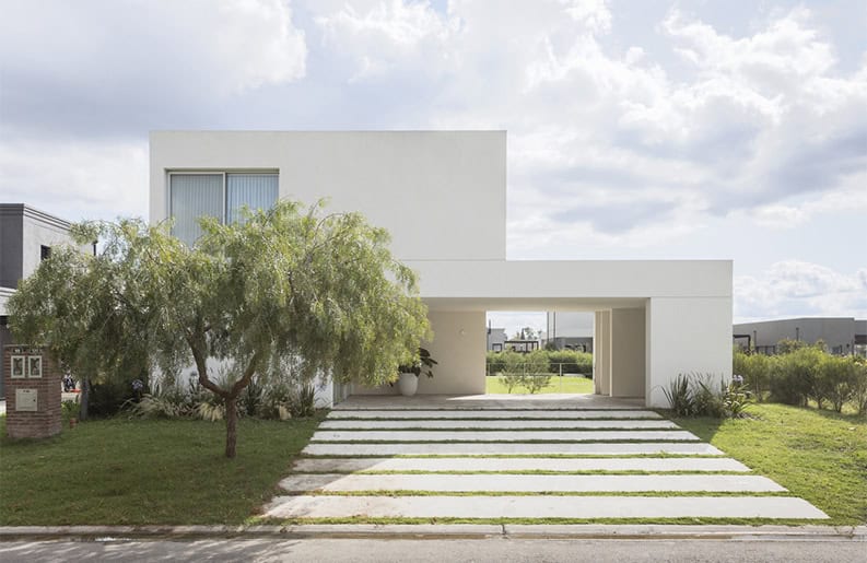 Casa en Santa Emilia. Una vivienda con elementos naturales y a un costo accesible