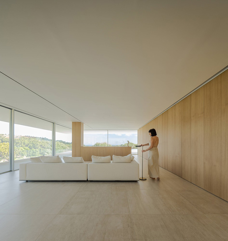 Casa en Sotogrande by Fran Silvestre Arquitectos