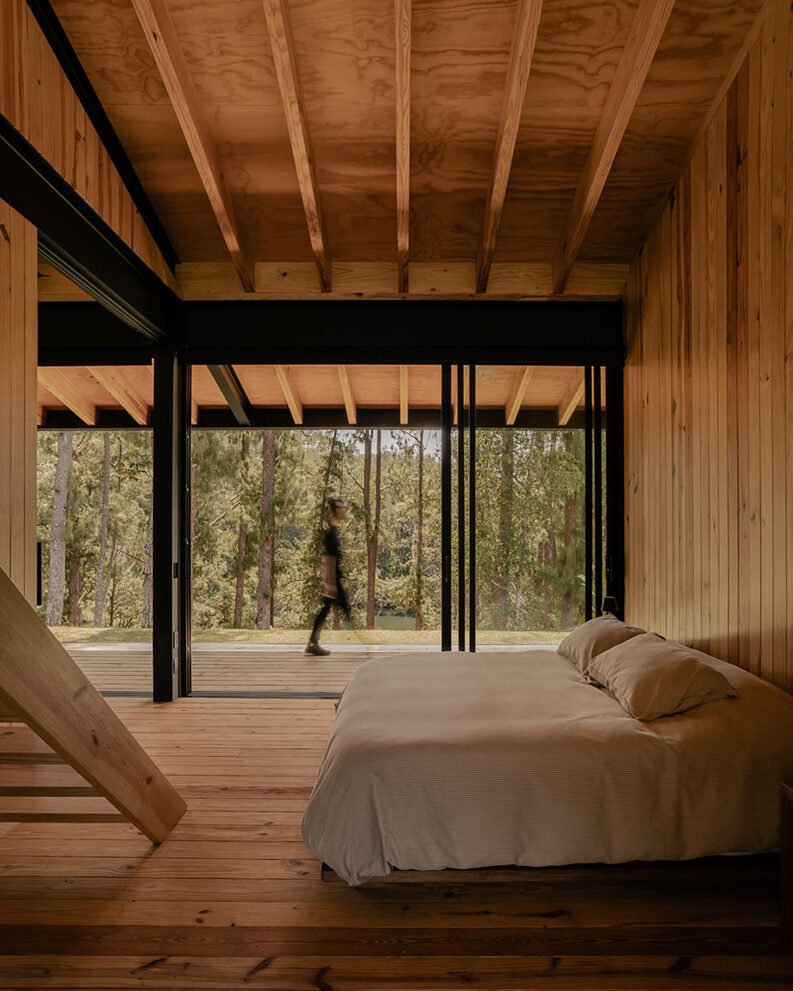 Casa en el Embalse by Obranegra Arquitectos