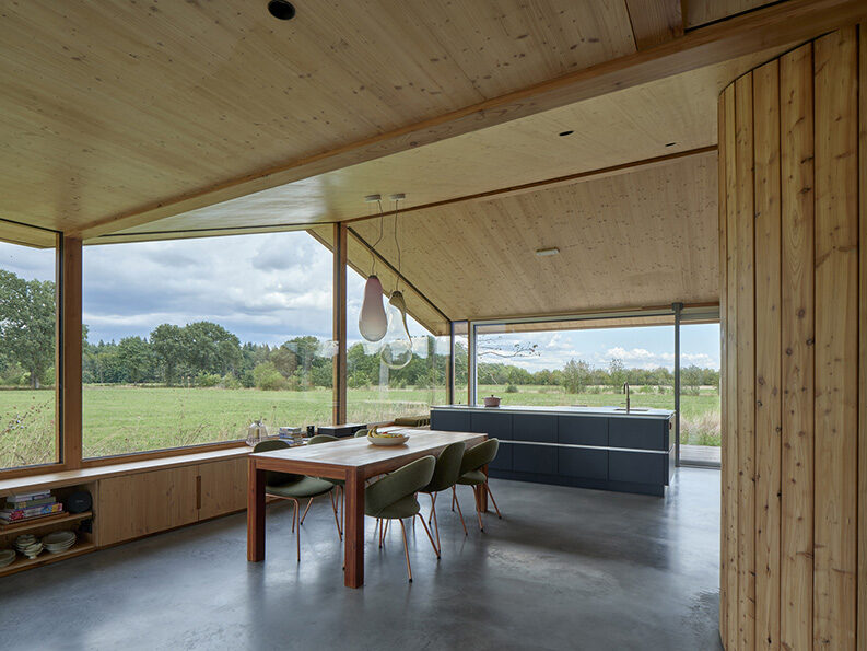 Casa en la Pradera by Team Tonbo