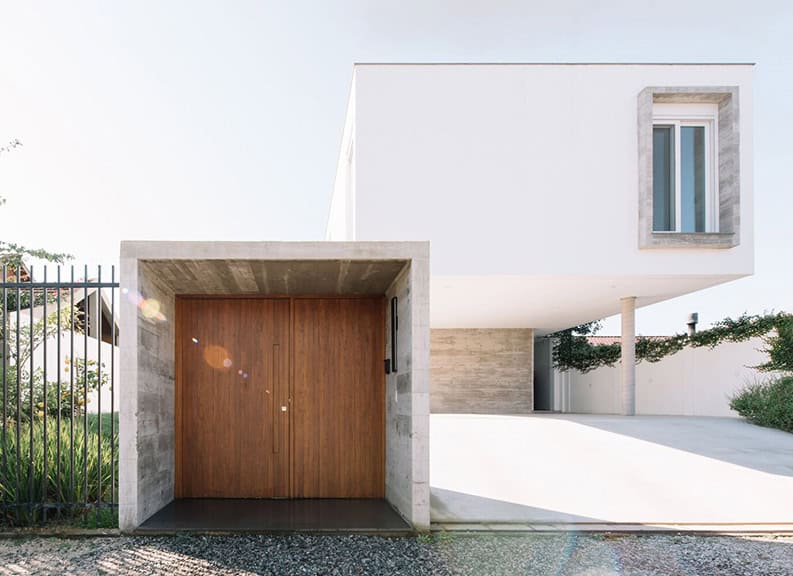 Casa na marina. Una propiedad que le da un lugar protagónico al hormigón
