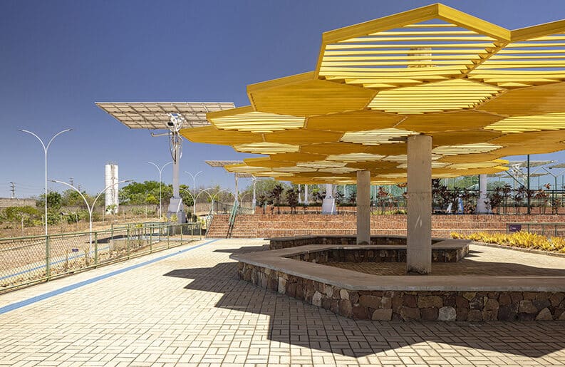 Centro Deportivo Unileão by Lins Arquitetos Associados