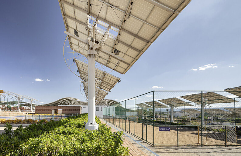 Centro Deportivo Unileão by Lins Arquitetos Associados