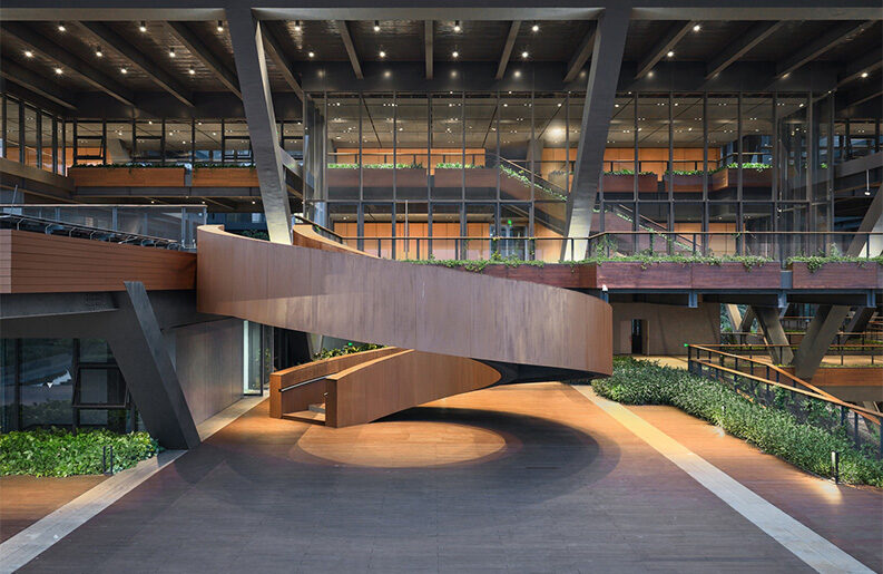 Centro de Actividades para Trabajadores de Haikou by CADG