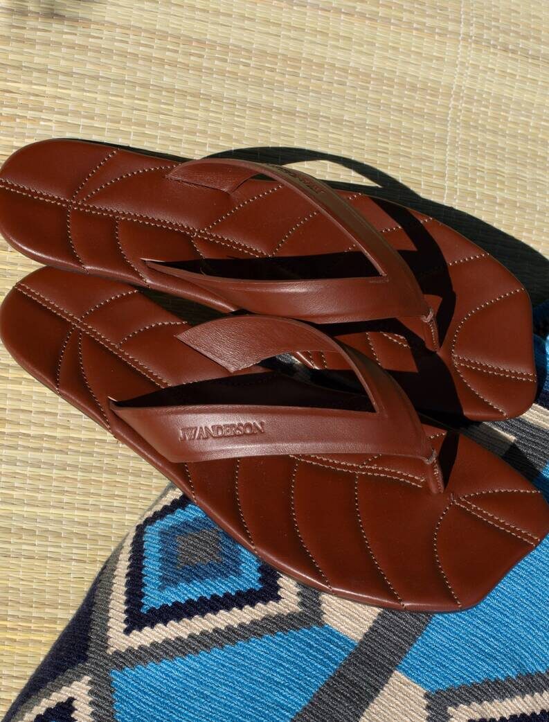 Chanclas de diseño by JW Anderson