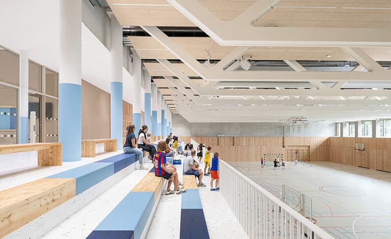 Colegio Josef Schwarz by Behnisch Architekten