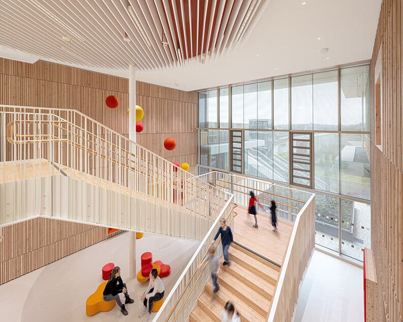 Colegio Josef Schwarz by Behnisch Architekten